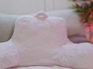 Live webcam model its-eve on Soda Cams