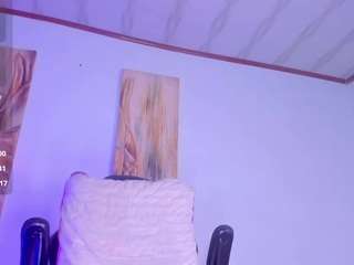 channelss-diirty's CamSoda show and profile