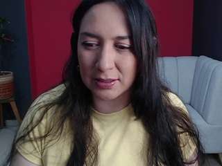 hot-white-snows Live Webcam on CamSoda