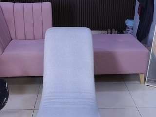 hot-white-snows