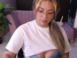hott__mind live cam preview