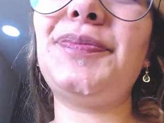 hott__mind live cam preview