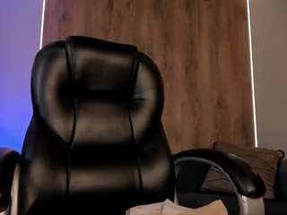  marylewis chat room