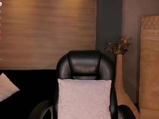 MaryLewis live webcam show
