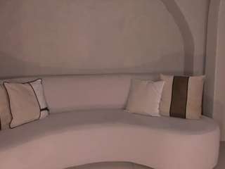 MaryLewis live webcam show