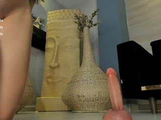 MaryLewis live webcam show