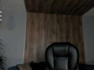 MaryLewis live cam preview