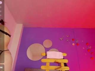 perla-hott1 Live Webcam on CamSoda