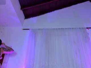 perla-hott1 Live Webcam on CamSoda