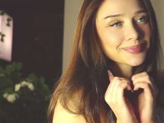 senisemorel Live Webcam on CamSoda