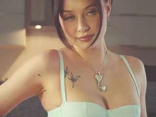 senisemorel Live Webcam on CamSoda