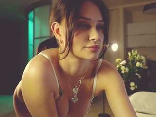 Live webcam model senisemorel on Soda Cams