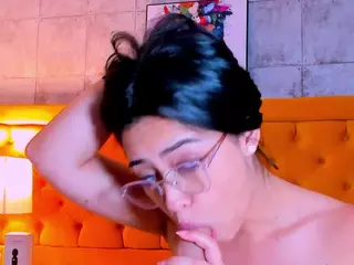 emilyyramirez's Live Sex Cam Show