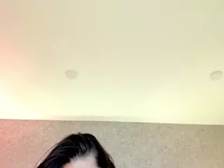 sarawolff's Live Sex Cam Show