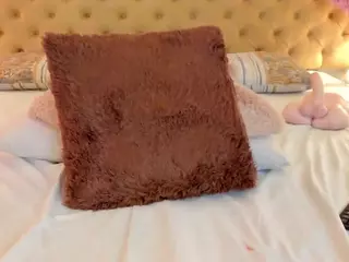 sarawolff's Live Sex Cam Show