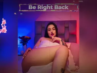 Emily H.'s Live Sex Cam Show