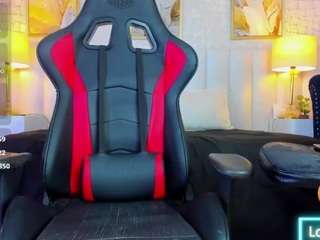 mydreams69's CamSoda show and profile