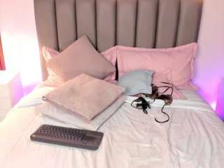 Noa live webcam show