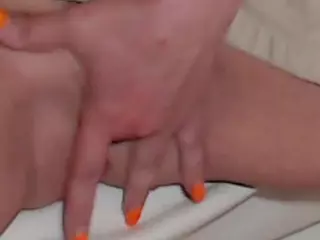 SquirtyMommy's Live Sex Cam Show