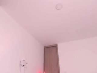 annie-santos Live Webcam on CamSoda