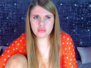 norahardman's CamSoda show and profile