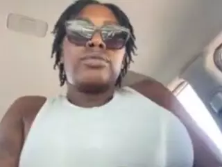Shelia Diamond's Live Sex Cam Show