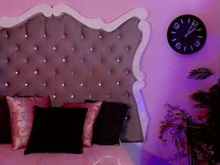 leyxandrabraz Live Webcam on CamSoda