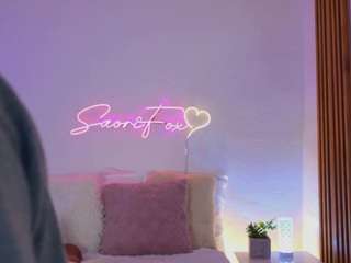 saorifox's CamSoda show and profile