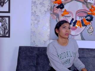 victoria-vega1 Live Webcam on CamSoda