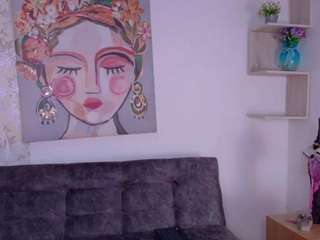 victoria-vega1 webcam model