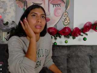 victoria-vega1 Live Webcam on CamSoda