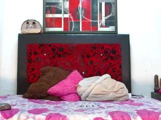 lexiistone's CamSoda show and profile