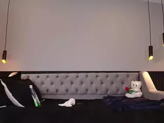 Mayli's Live Sex Cam Show
