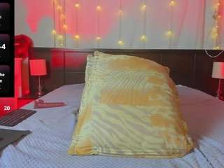 miamarin-hot's CamSoda show and profile