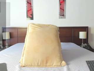 MiaMarin-hot live webcam show