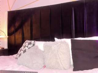 verza-h23 Live Webcam on CamSoda