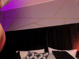 verza-h23 Live Webcam on CamSoda