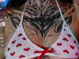 cami-brandz1 Live Webcam on CamSoda