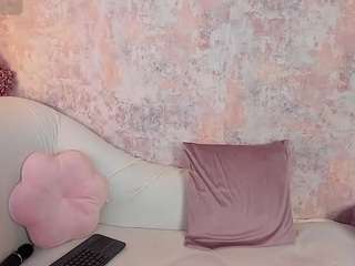 missvani Live Webcam on CamSoda