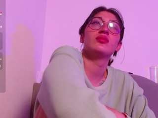 red-moon1 Live Webcam on CamSoda