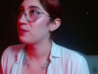 red-moon1 Live Webcam on CamSoda