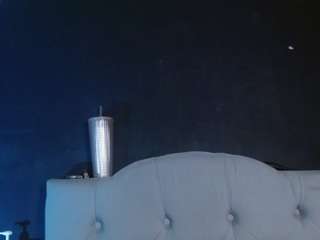 red-moon1's live room