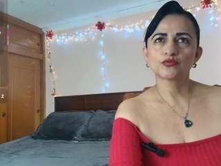 isabeel-sofia01's CamSoda show and profile