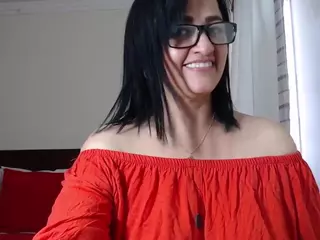 Isabel Sofia's Live Sex Cam Show