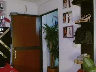 sariithabunny Live Webcam on CamSoda