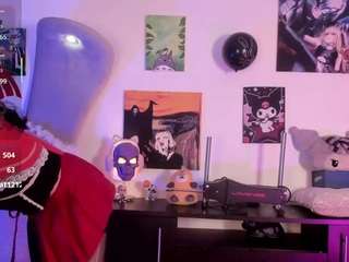 lolaa-bunny's CamSoda show and profile