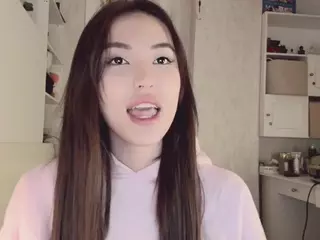 NayeonObi's Live Sex Cam Show