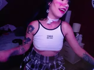 sarayy-collins's Live Sex Cam Show