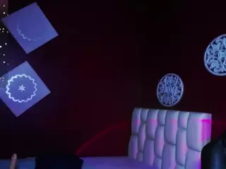 sarayy-collins's Live Sex Cam Show