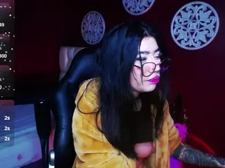 sarayy-collins's Live Sex Cam Show
